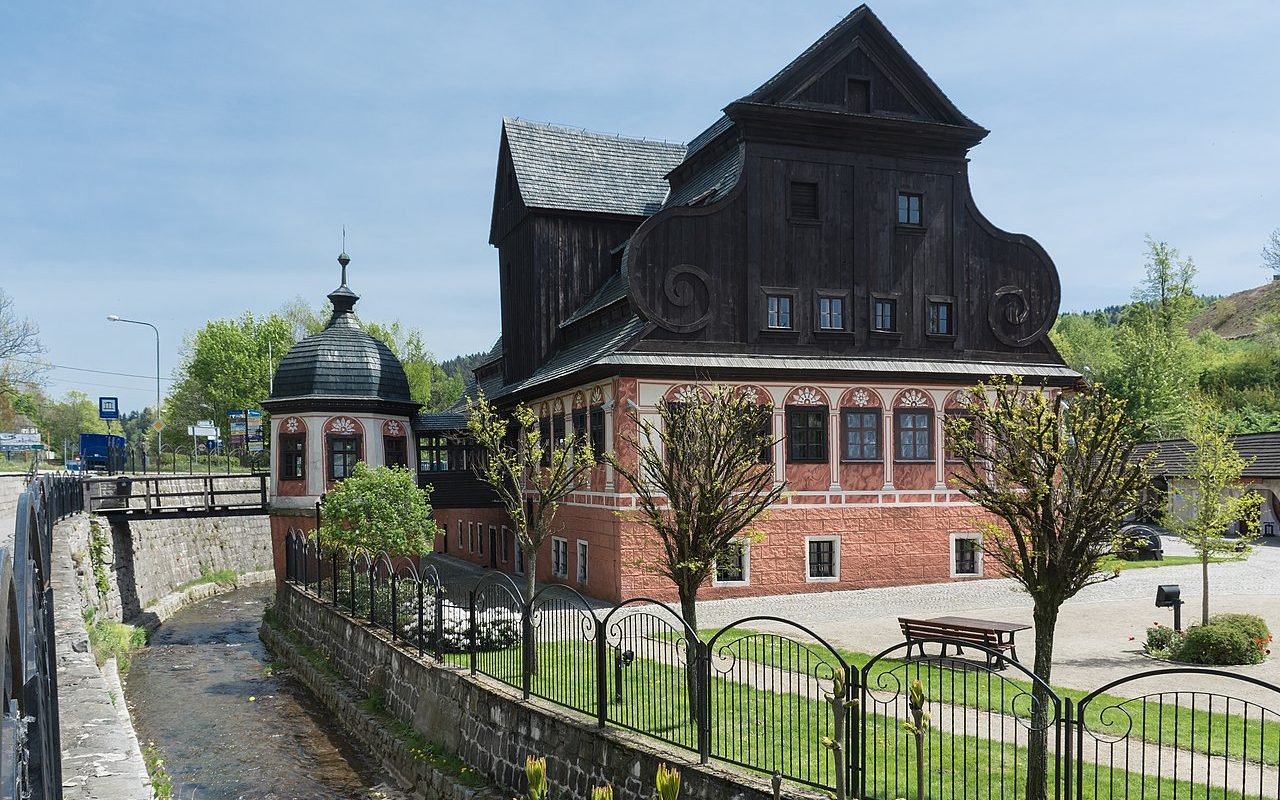 Atrakcje Dolnego Śląska. Muzeum Papiernictwa w Dusznikach-Zdroju /fot. wikipedia