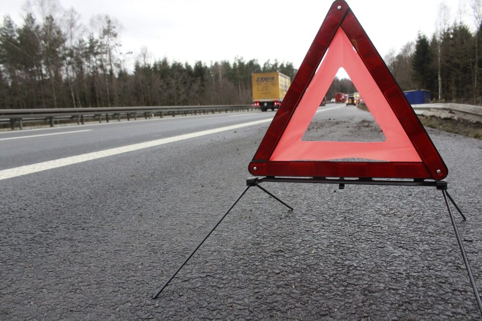 Legnica: Wypadek autokaru z przedszkolakami. Dwoje dzieci trafiło do szpitala